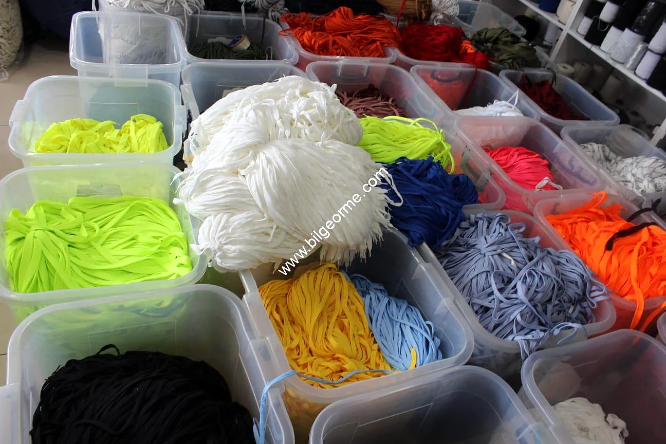 Textile cords in multiple colors
